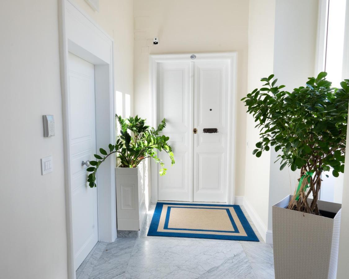 Bernini House Naples Hotel Ngoại thất bức ảnh