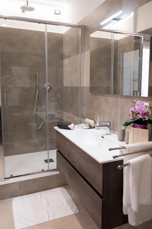 Bernini House Naples Hotel Ngoại thất bức ảnh