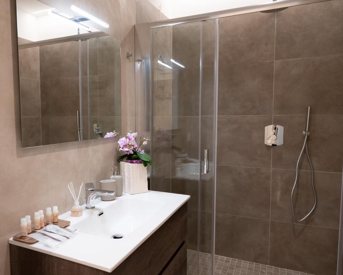 Bernini House Naples Hotel Ngoại thất bức ảnh