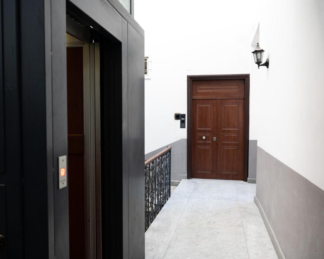 Bernini House Naples Hotel Ngoại thất bức ảnh