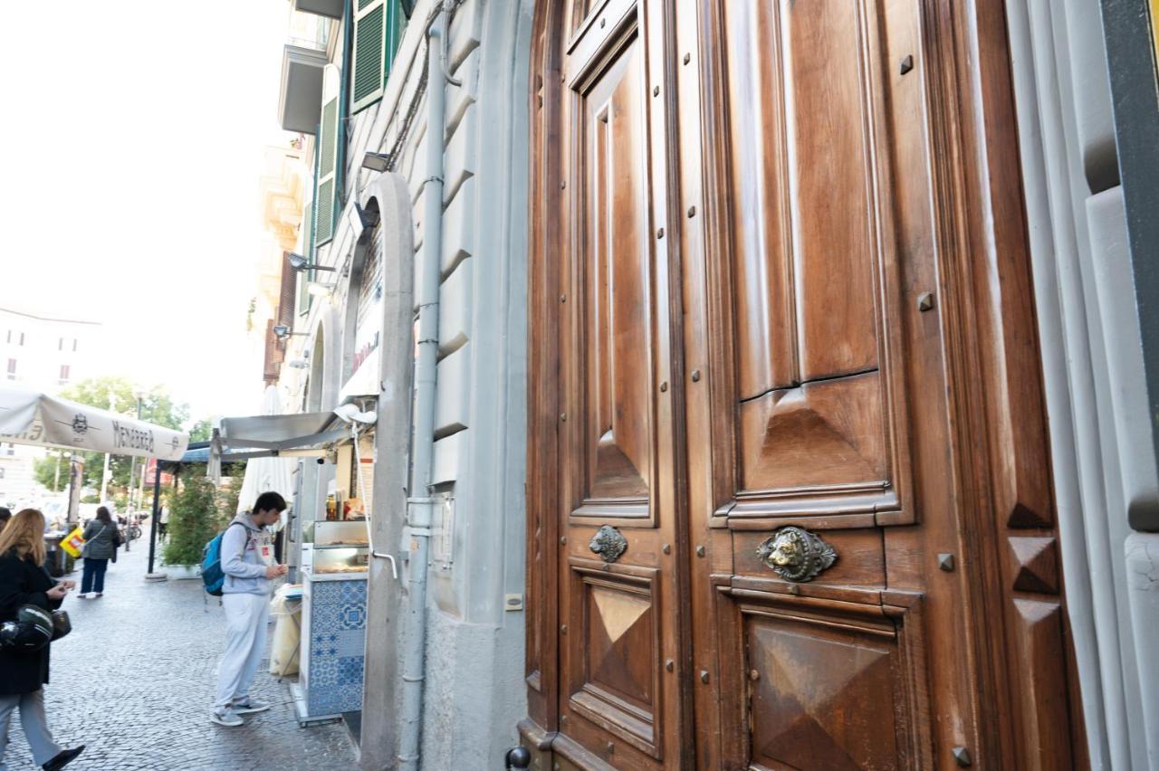 Bernini House Naples Hotel Ngoại thất bức ảnh