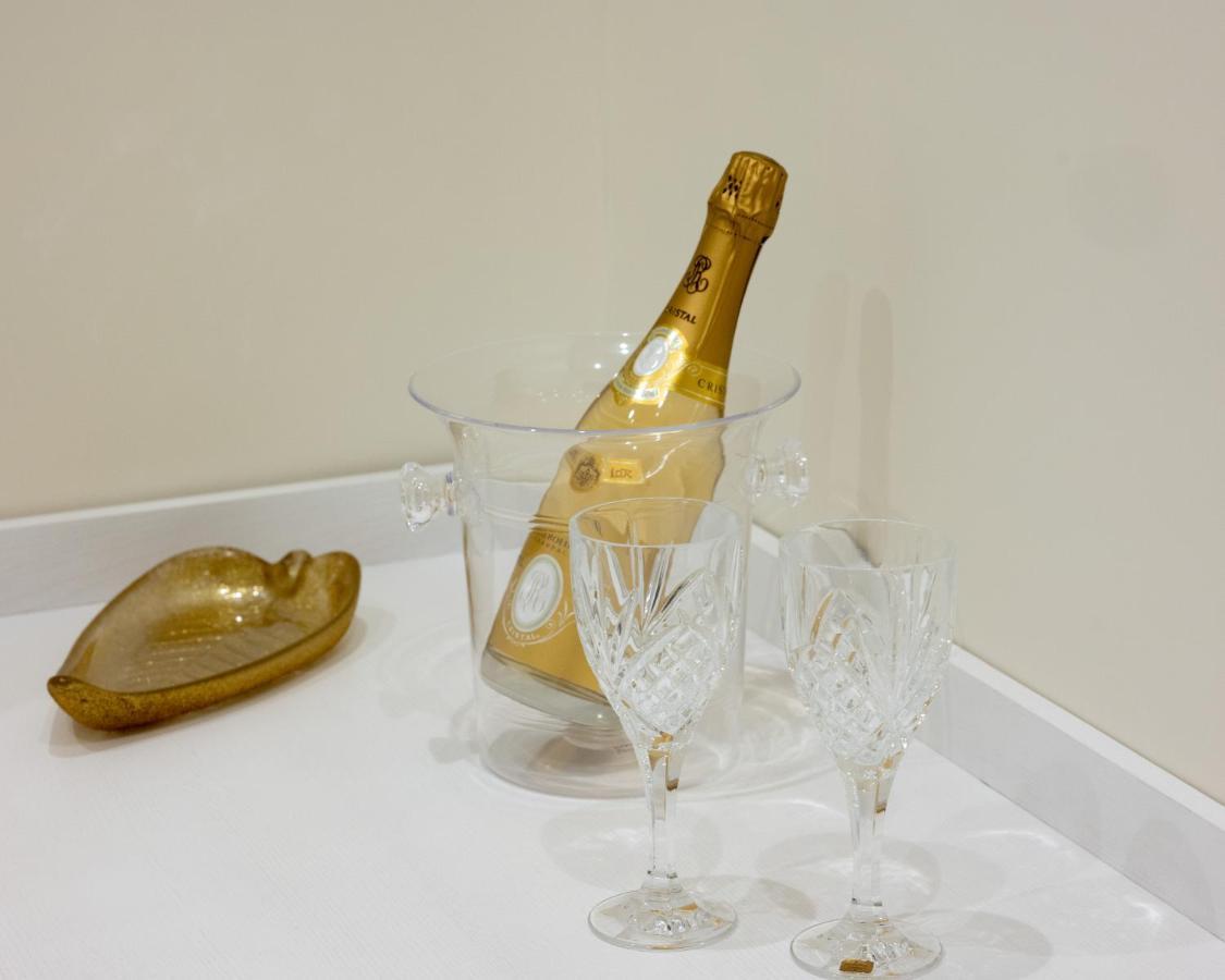 Bernini House Naples Hotel Ngoại thất bức ảnh