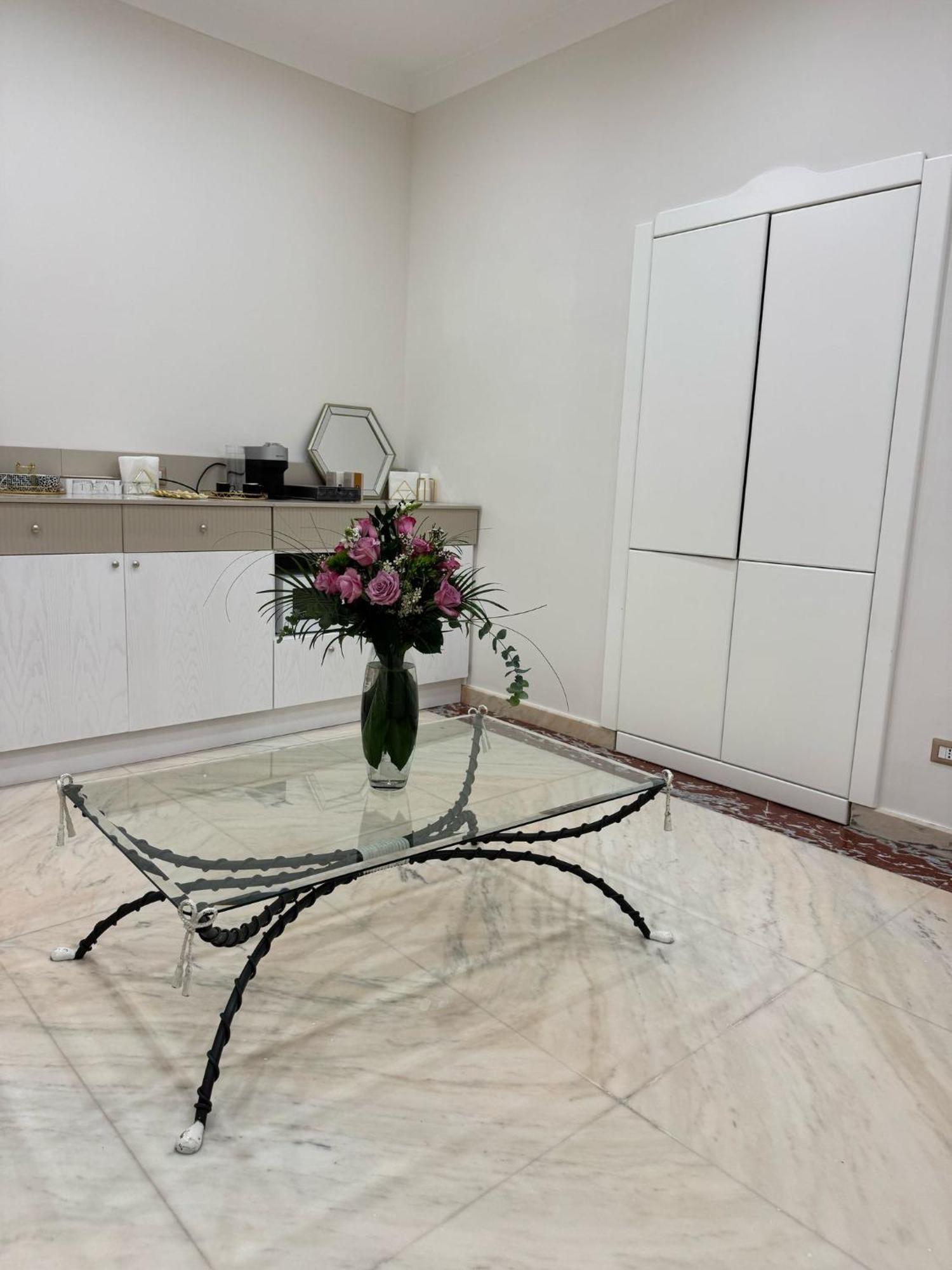Bernini House Naples Hotel Ngoại thất bức ảnh